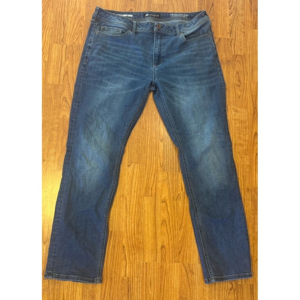 American Rag CIE Jeans Mens 36 x 32 Medium Wash Blue EZ Flex Denim Straight Leg